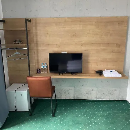 Joy Rosa אורחן *