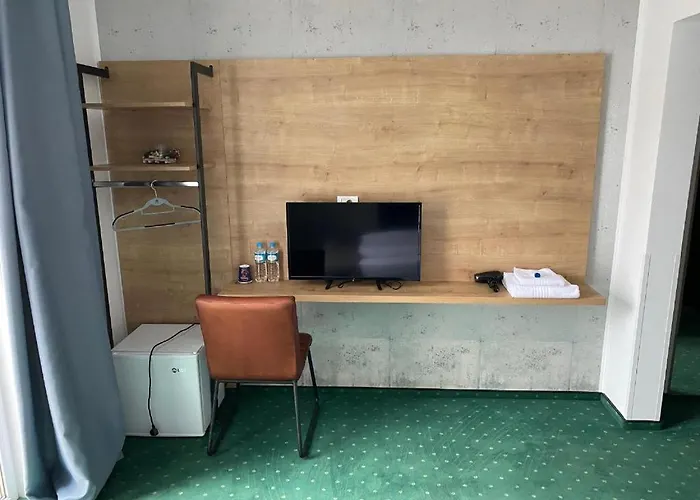 Joy Rosa Värdshus *